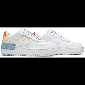 NIKE WOMENS 8.5 AIR FORCE 1 SHADOW ‘BE KIND’ EDITION